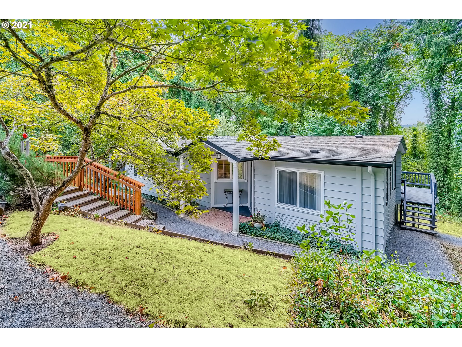 19837 Southwest Johnson Road West Linn, OR 97068 - Photo 19 of 25 Gallery Image 19