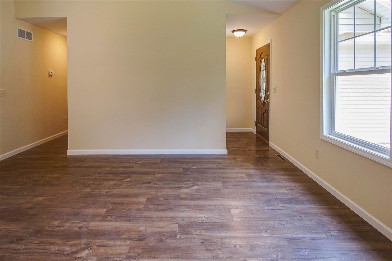 54845 Currant Road Mishawaka, IN 46545 - Photo 11 of 31 Gallery Image 11