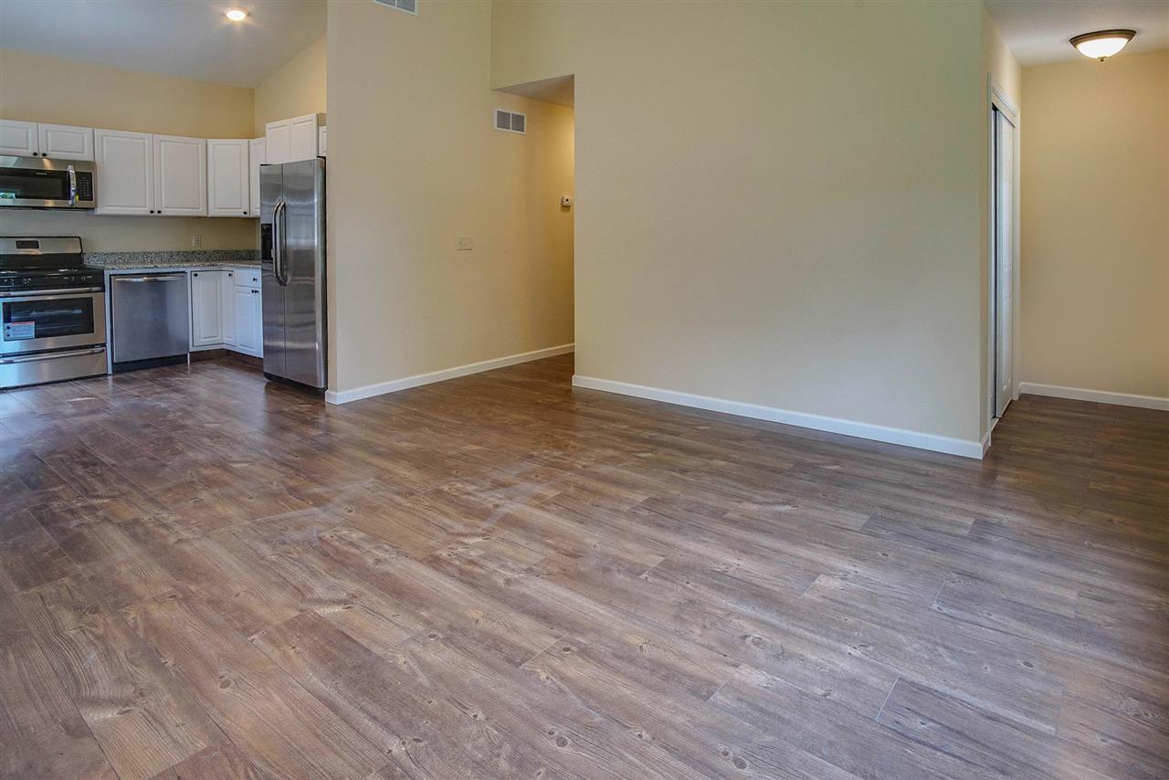 54845 Currant Road Mishawaka, IN 46545 - Photo 12 of 31 Gallery Image 12