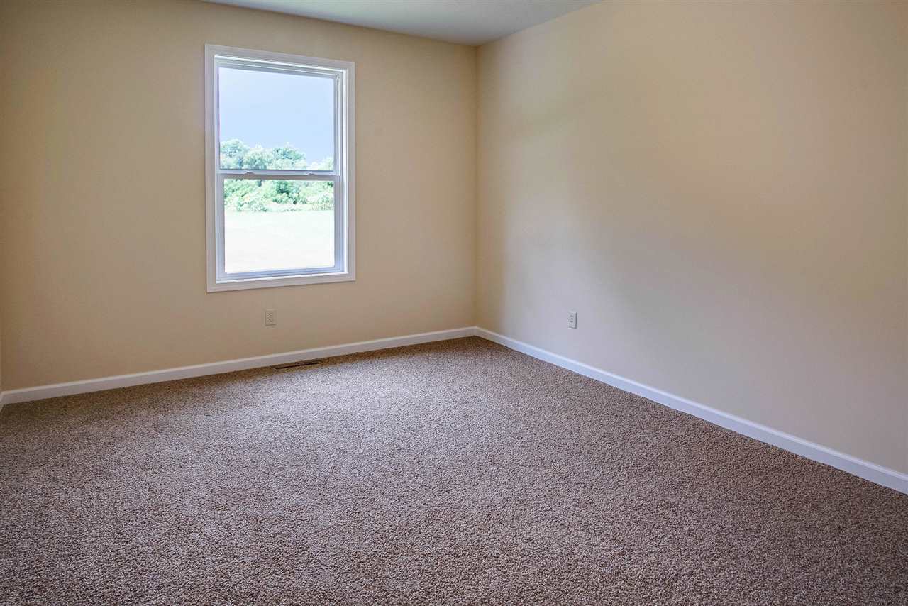 54845 Currant Road Mishawaka, IN 46545 - Photo 18 of 31 Gallery Image 18