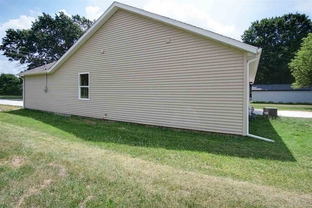 54845 Currant Road Mishawaka, IN 46545 - Photo 8 of 31 Gallery Image 8