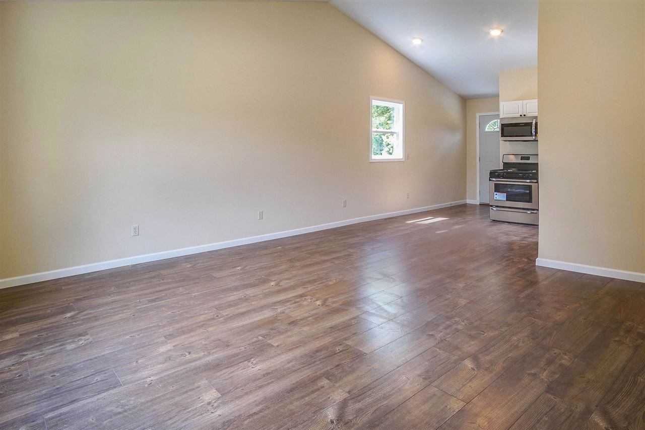 54845 Currant Road Mishawaka, IN 46545 - Photo 10 of 31 Gallery Image 10