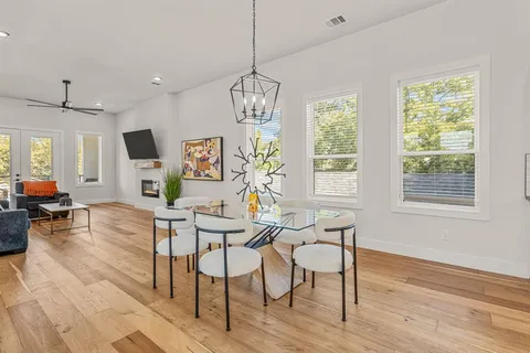 $579,000 | 920 Muncie Avenue, Dallas, TX 75212