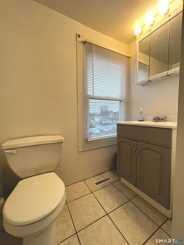$1,595 | 143 William Street, Unit A, Middletown, CT 06457