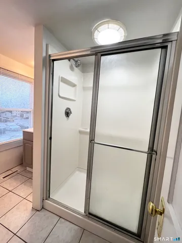 $1,595 | 143 William Street, Unit A, Middletown, CT 06457