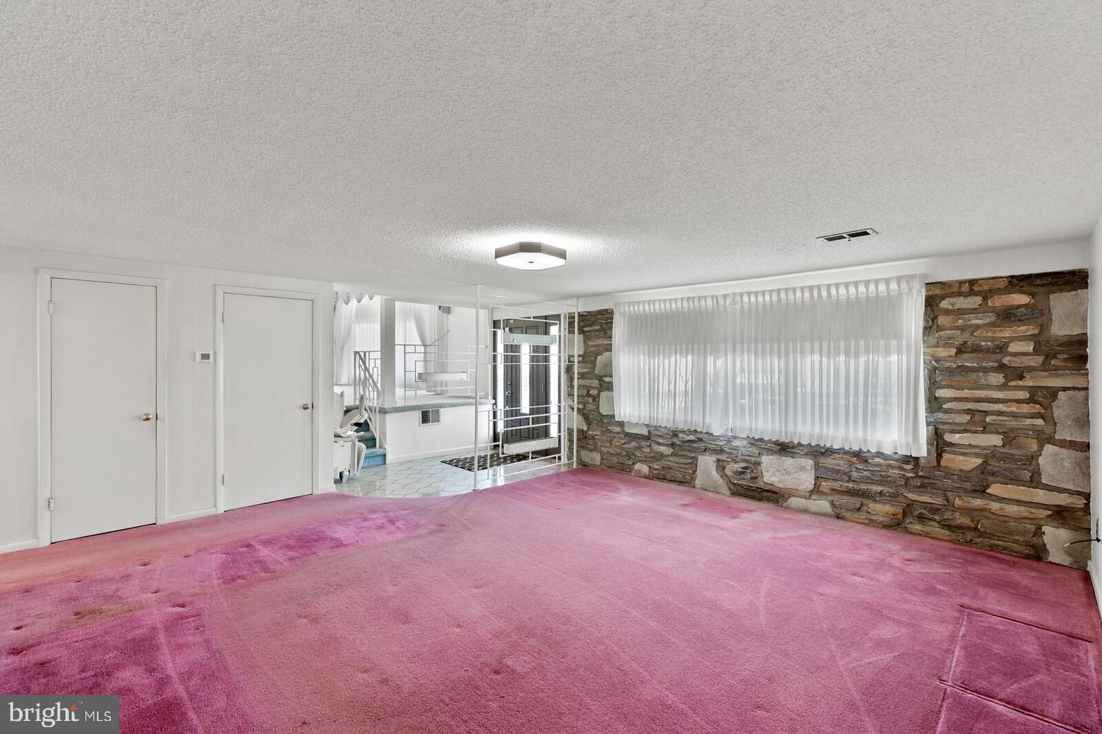 3812 Brookview Road Philadelphia, PA 19154 - Photo 3 of 26