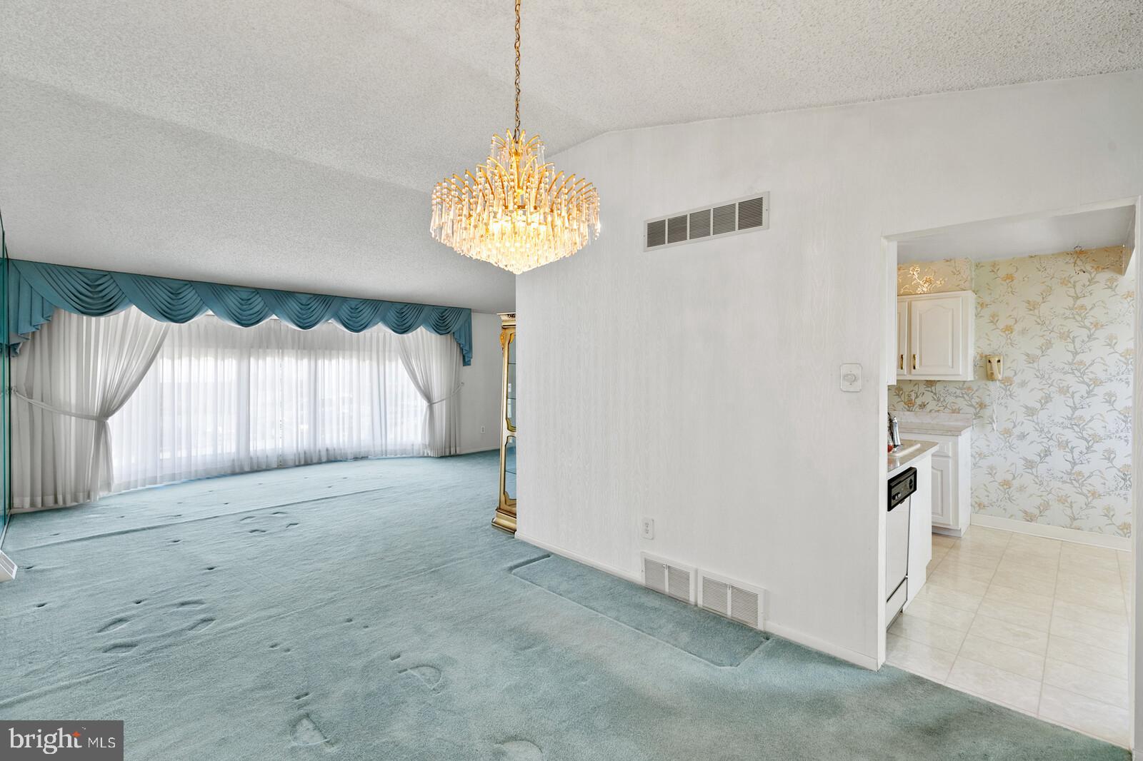 3812 Brookview Road Philadelphia, PA 19154 - Photo 9 of 26