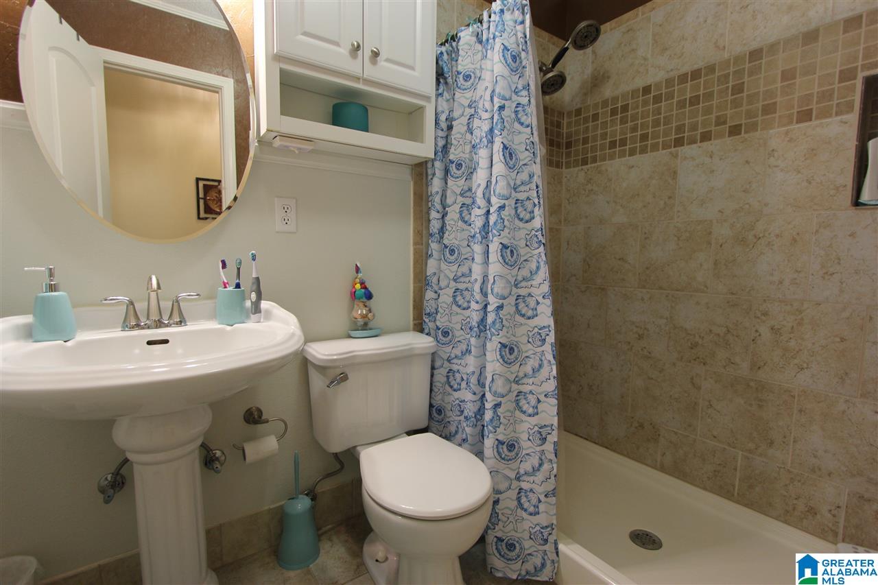 1405 Pelham Street Anniston, AL 36201 - Photo 28 of 50