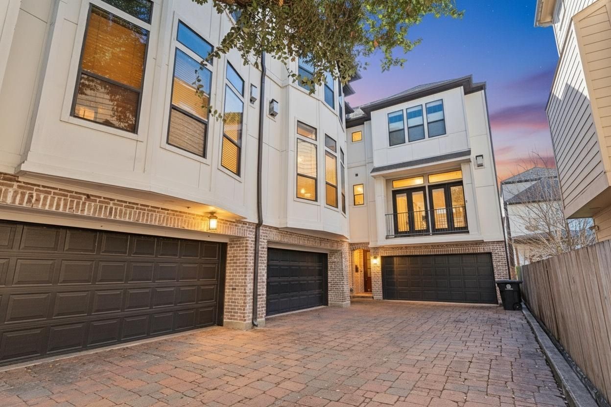 Welcome to 5617 Kiam Street #A! Home has never flooded!