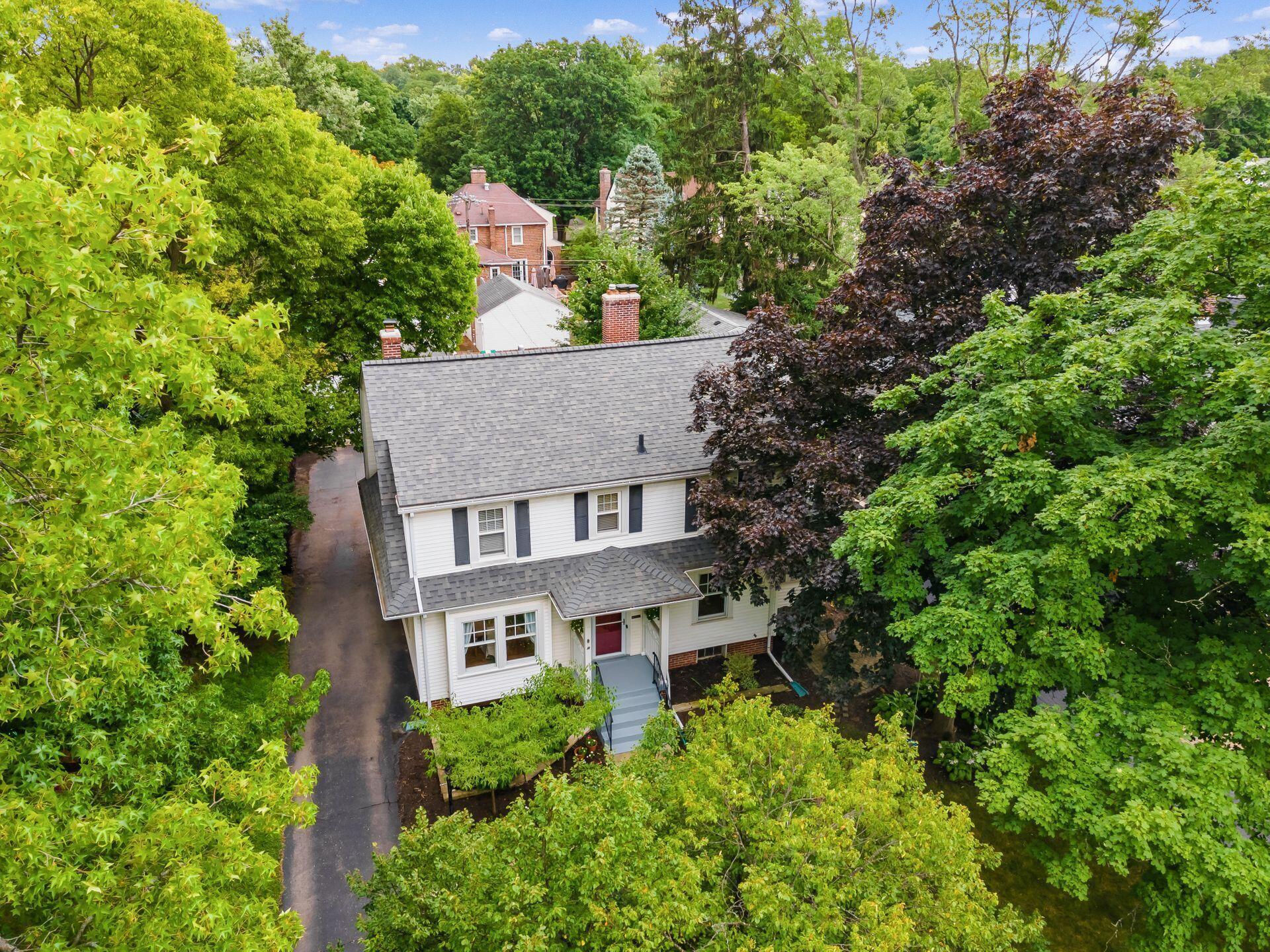 240 North Ardmore Road Bexley, OH 43209 - Photo 54 of 72 Front Drone