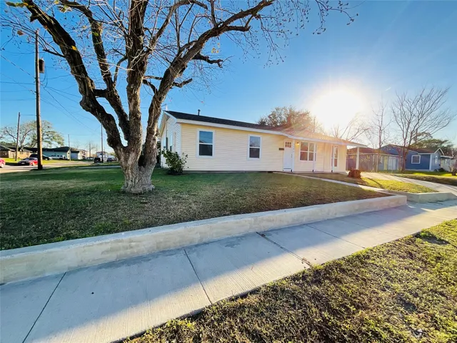$219,900 | 1202 Dutch Street, Deer Park, TX 77536