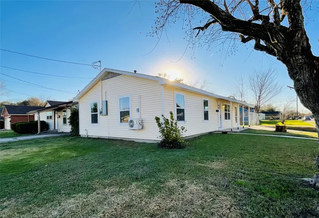 $219,900 | 1202 Dutch Street, Deer Park, TX 77536