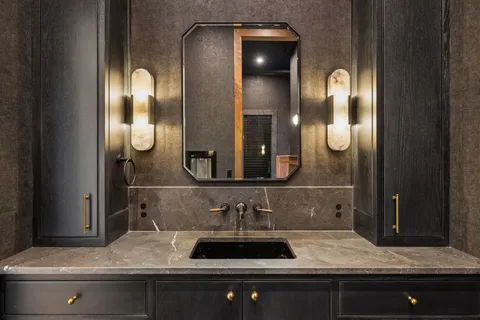 $5,950,000 | 2122 Old Hickory Boulevard, Nashville, TN 37215