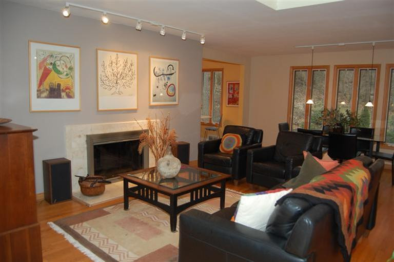 2312 Devonshire Road Ann Arbor, MI 48104 - Photo 10 of 45 Photo 10