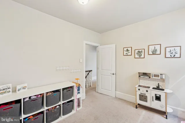 $395,000 | 3404 Henry Avenue, Philadelphia, PA 19129