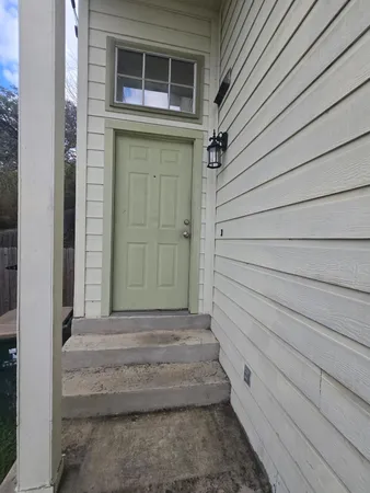 a view of entrance door of the house