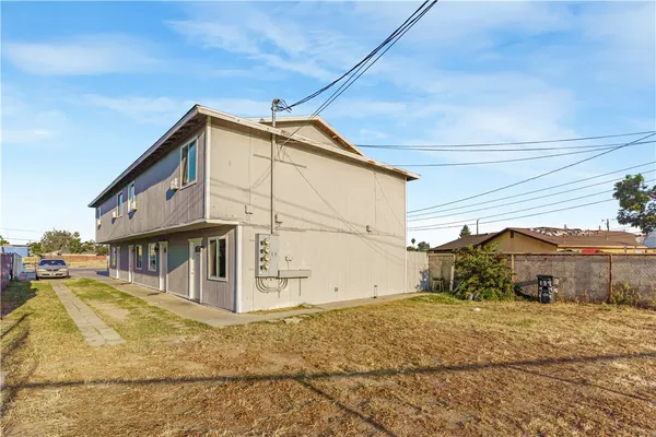 $648,000 | 139 Dr Martin Luther King Jr Boulevard, Bakersfield, CA 93307