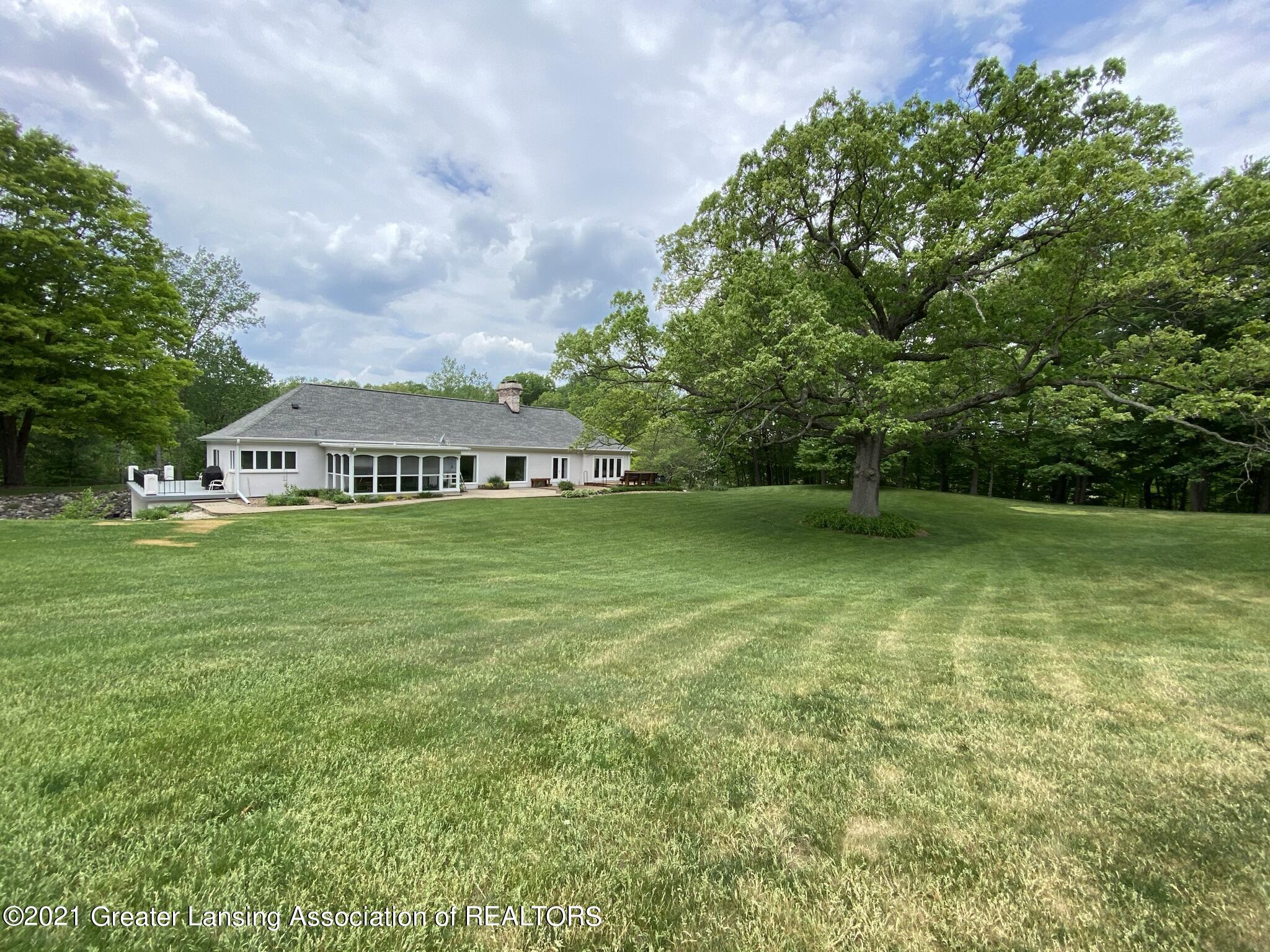 13583 Woodbury Road Haslett, MI 48840 - Photo 66 of 78 IMG_5068