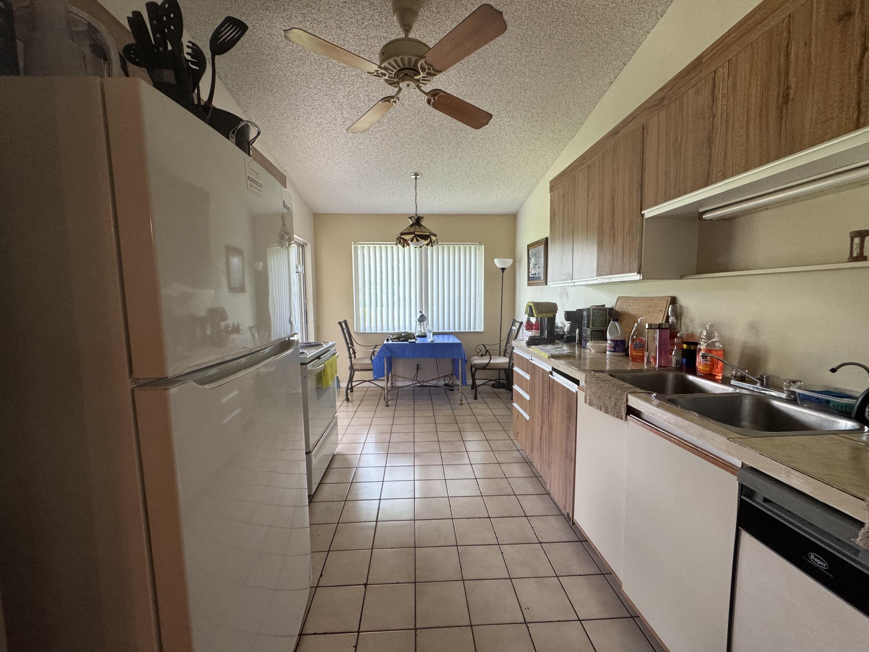 744 Lago Road, Unit 1F Delray Beach, FL 33445 - Photo 14 of 25 IMG_1333