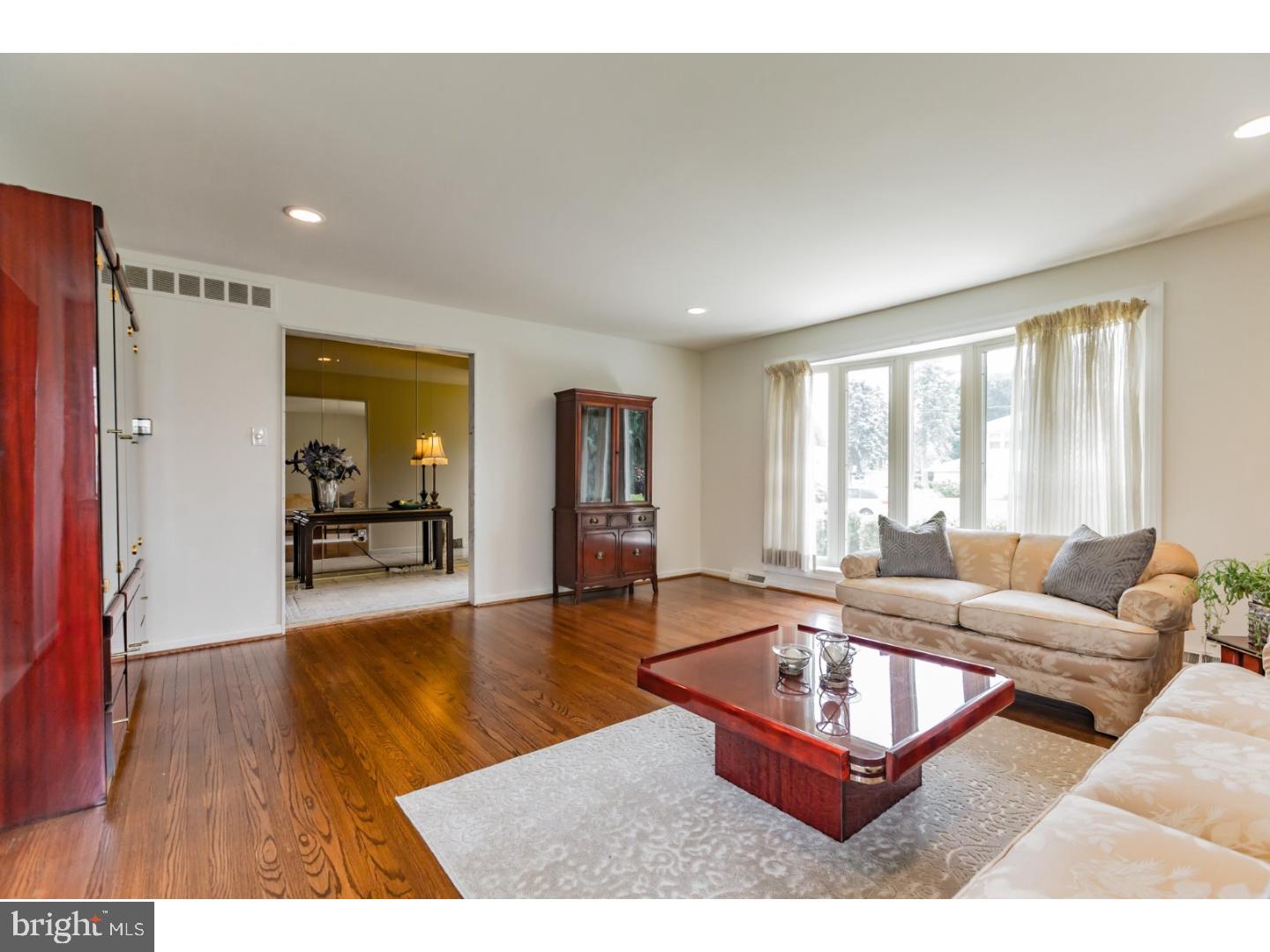 1000 Susan Road Philadelphia, PA 19115 - Photo 4 of 25