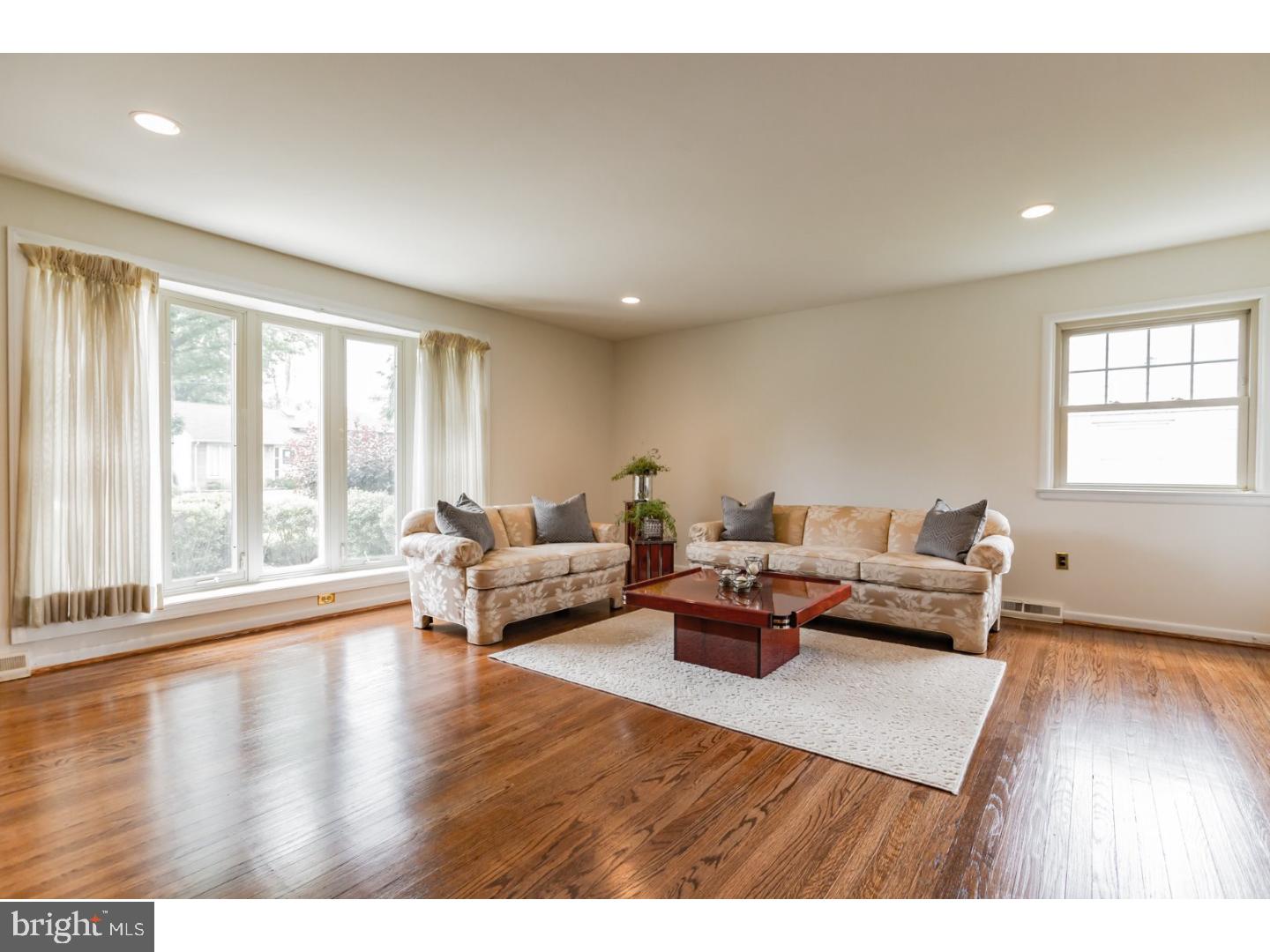 1000 Susan Road Philadelphia, PA 19115 - Photo 6 of 25