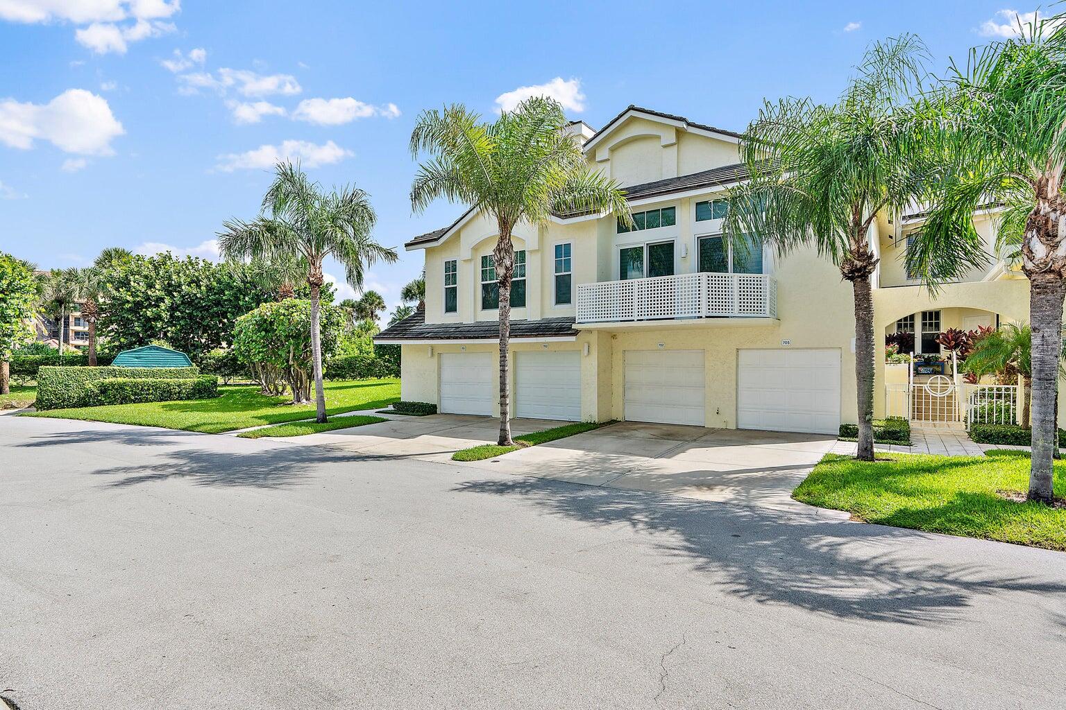 705 Mainsail Circle Jupiter, FL 33477 - Photo 2 of 20 Gorgeous and private