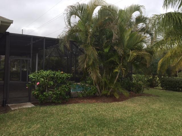 407 North Key Lime Square Southwest Vero Beach, FL 32968 - Photo 2 of 24