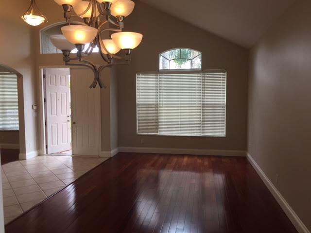 407 North Key Lime Square Southwest Vero Beach, FL 32968 - Photo 4 of 24