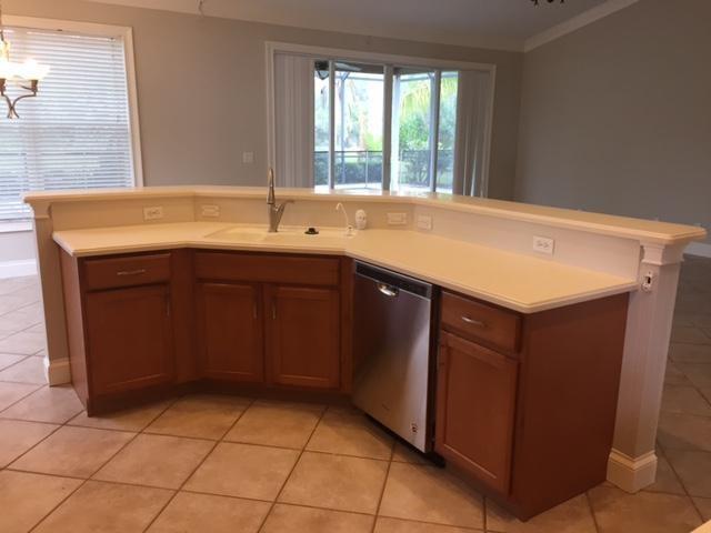 407 North Key Lime Square Southwest Vero Beach, FL 32968 - Photo 8 of 24