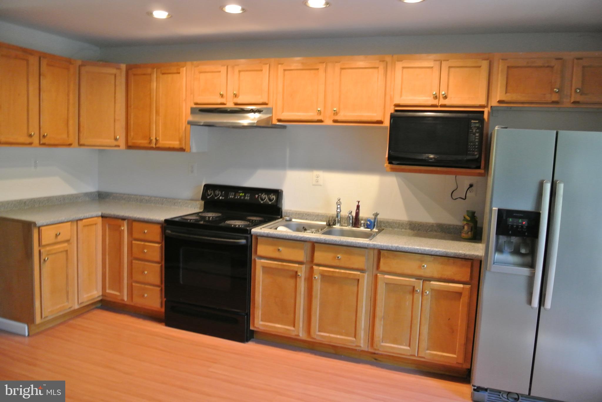 6903 Circle Road Baltimore, MD 21220 - Photo 17 of 26 Apartment with its own kitchen