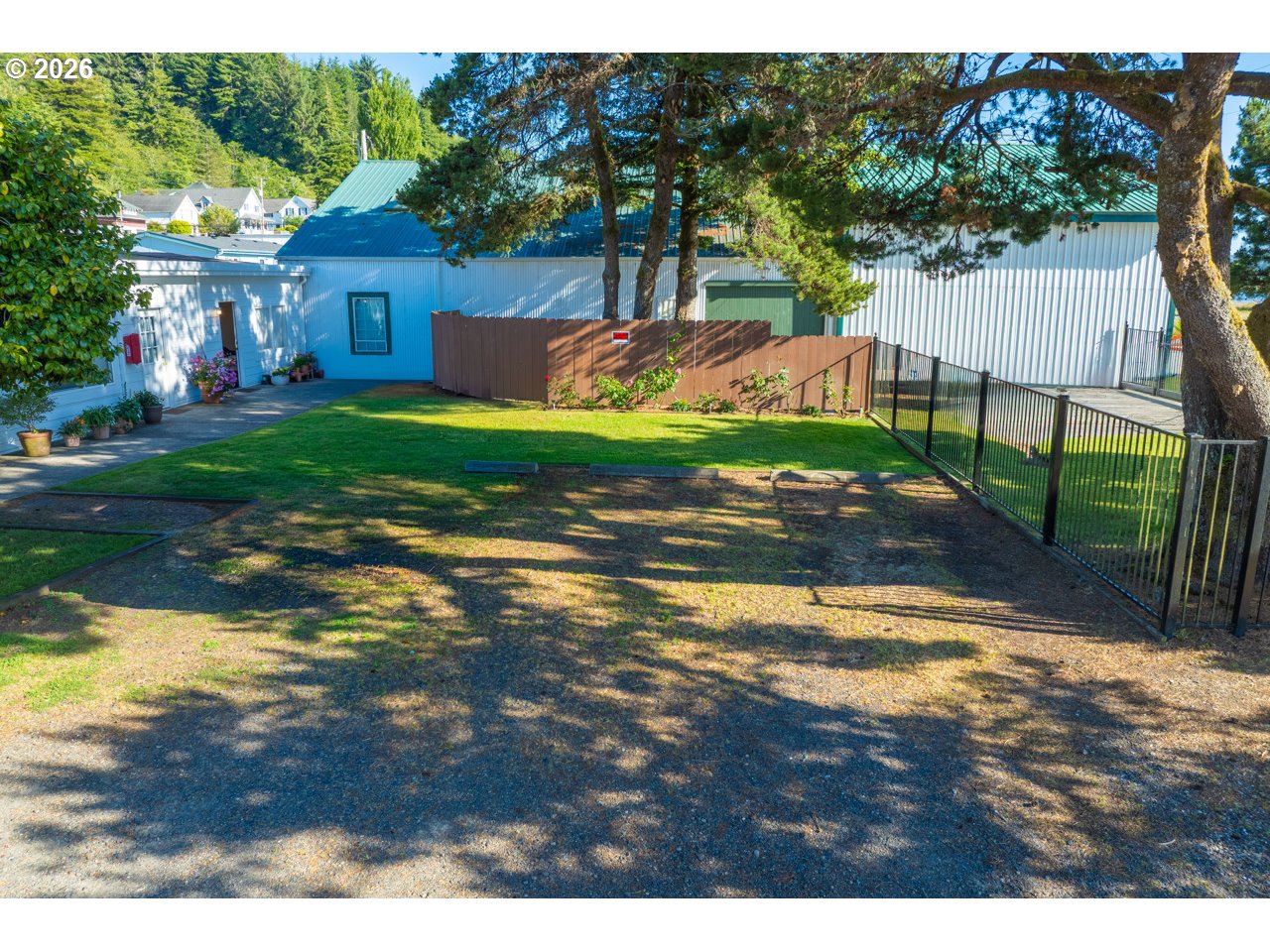 160 Spring Street Gardiner, OR 97441 - Photo 10 of 29