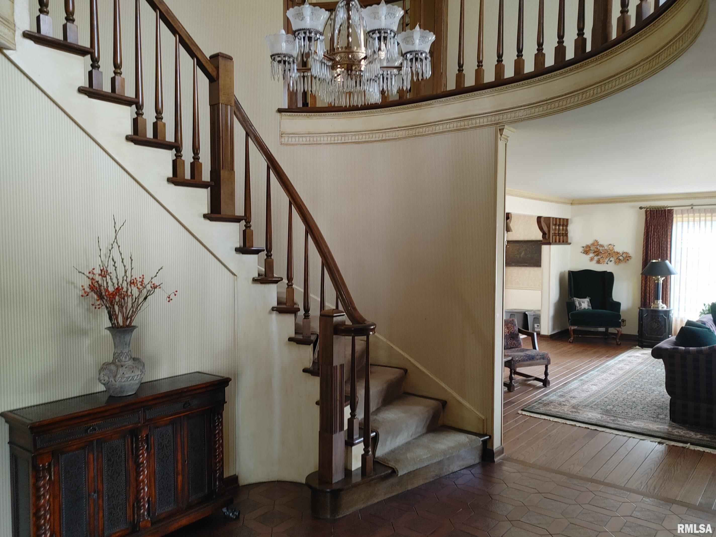 214 West Wolf Road Peoria, IL 61614 - Photo 13 of 55 Gallery Image 13