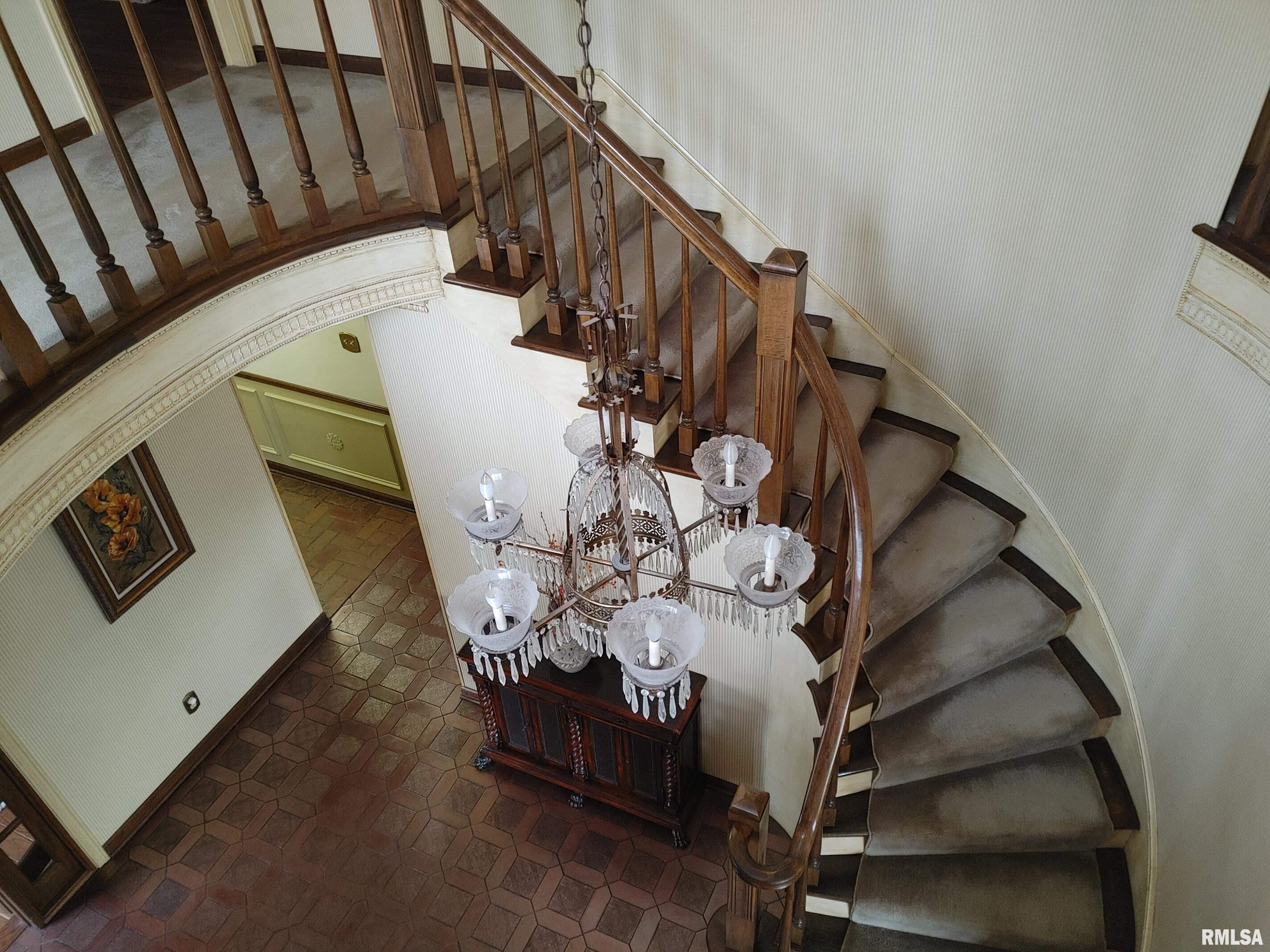 214 West Wolf Road Peoria, IL 61614 - Photo 17 of 55 Gallery Image 17