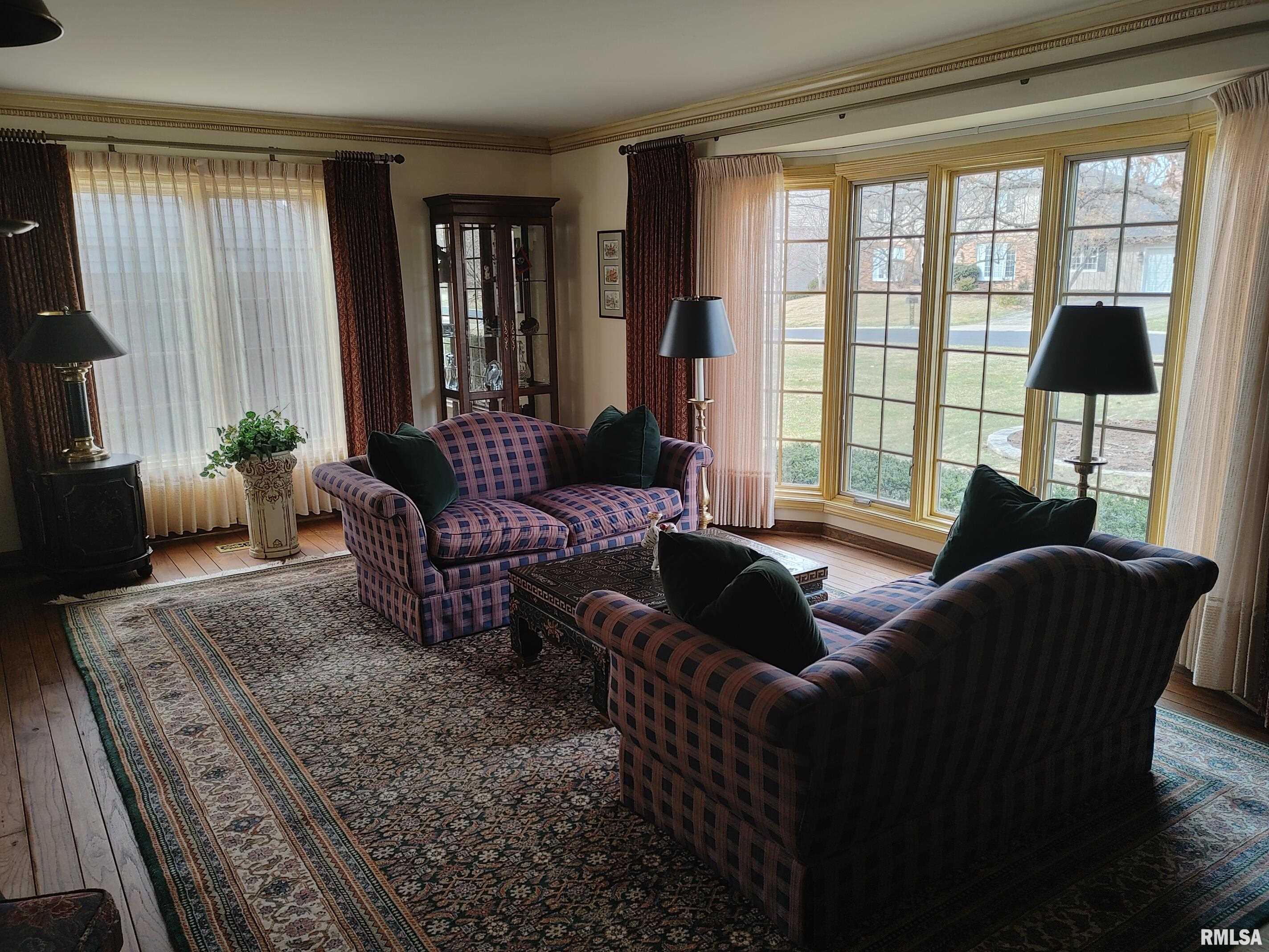 214 West Wolf Road Peoria, IL 61614 - Photo 21 of 55 Gallery Image 21