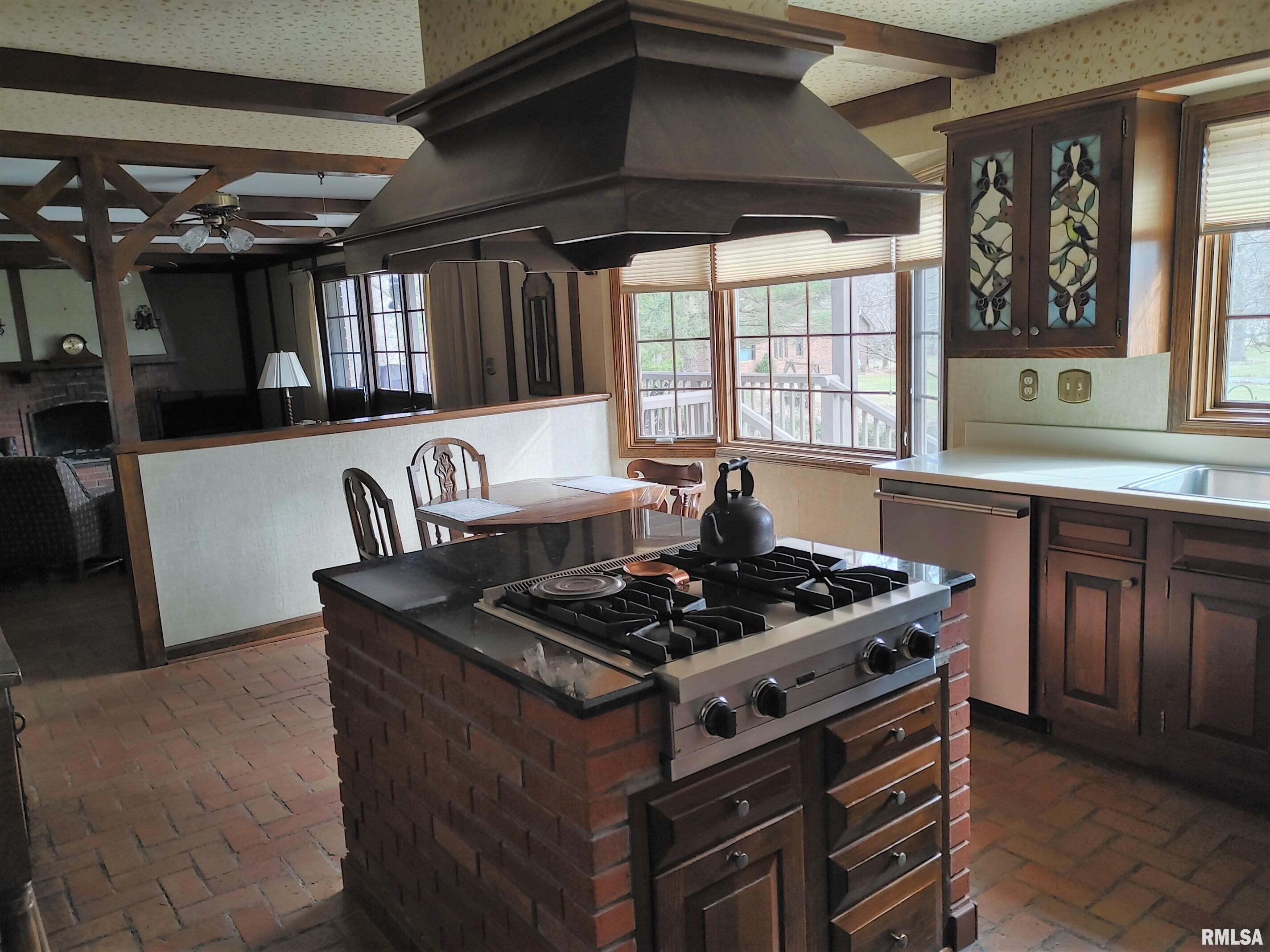 214 West Wolf Road Peoria, IL 61614 - Photo 28 of 55 Gallery Image 28