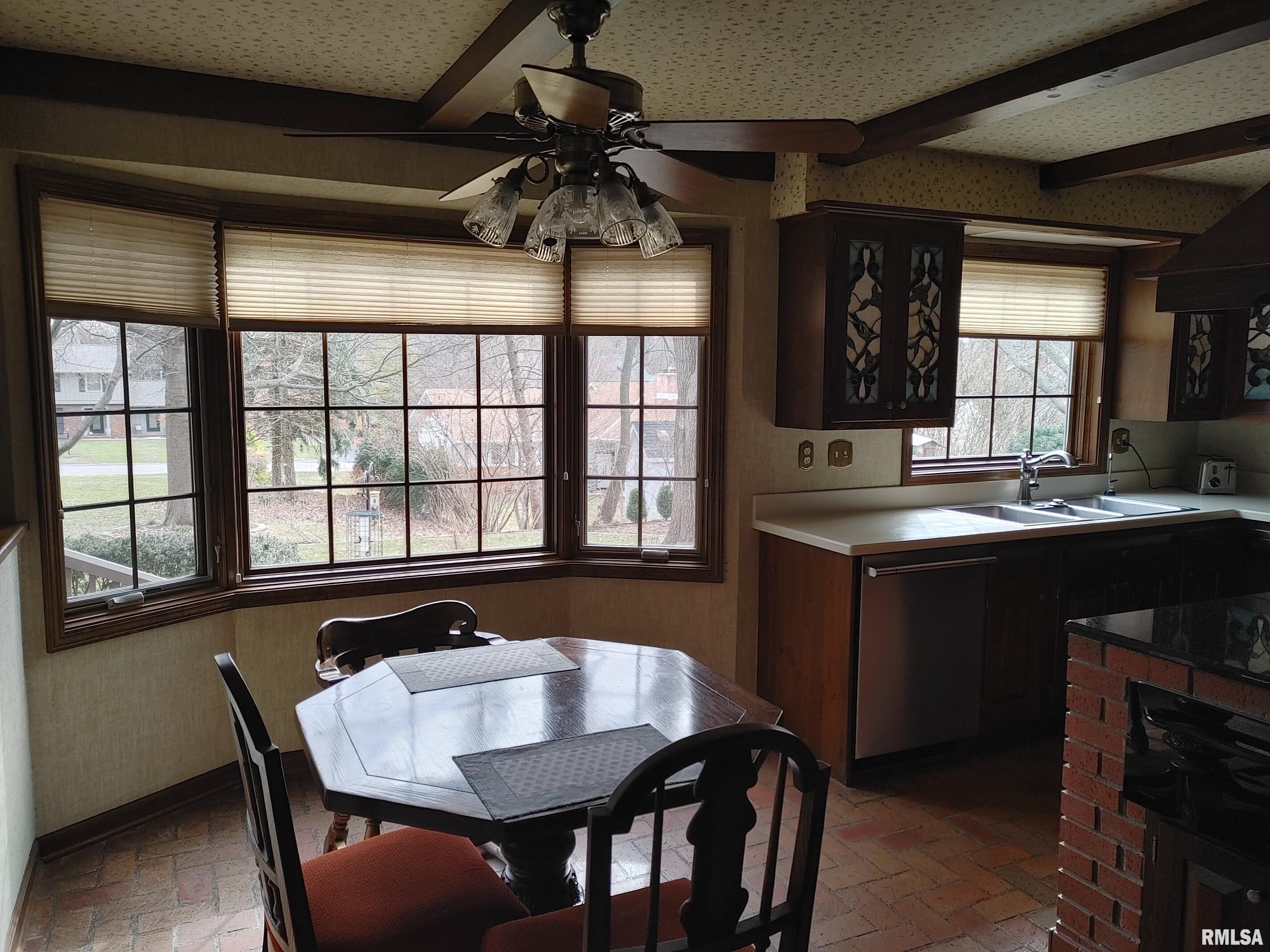 214 West Wolf Road Peoria, IL 61614 - Photo 31 of 55 Gallery Image 31