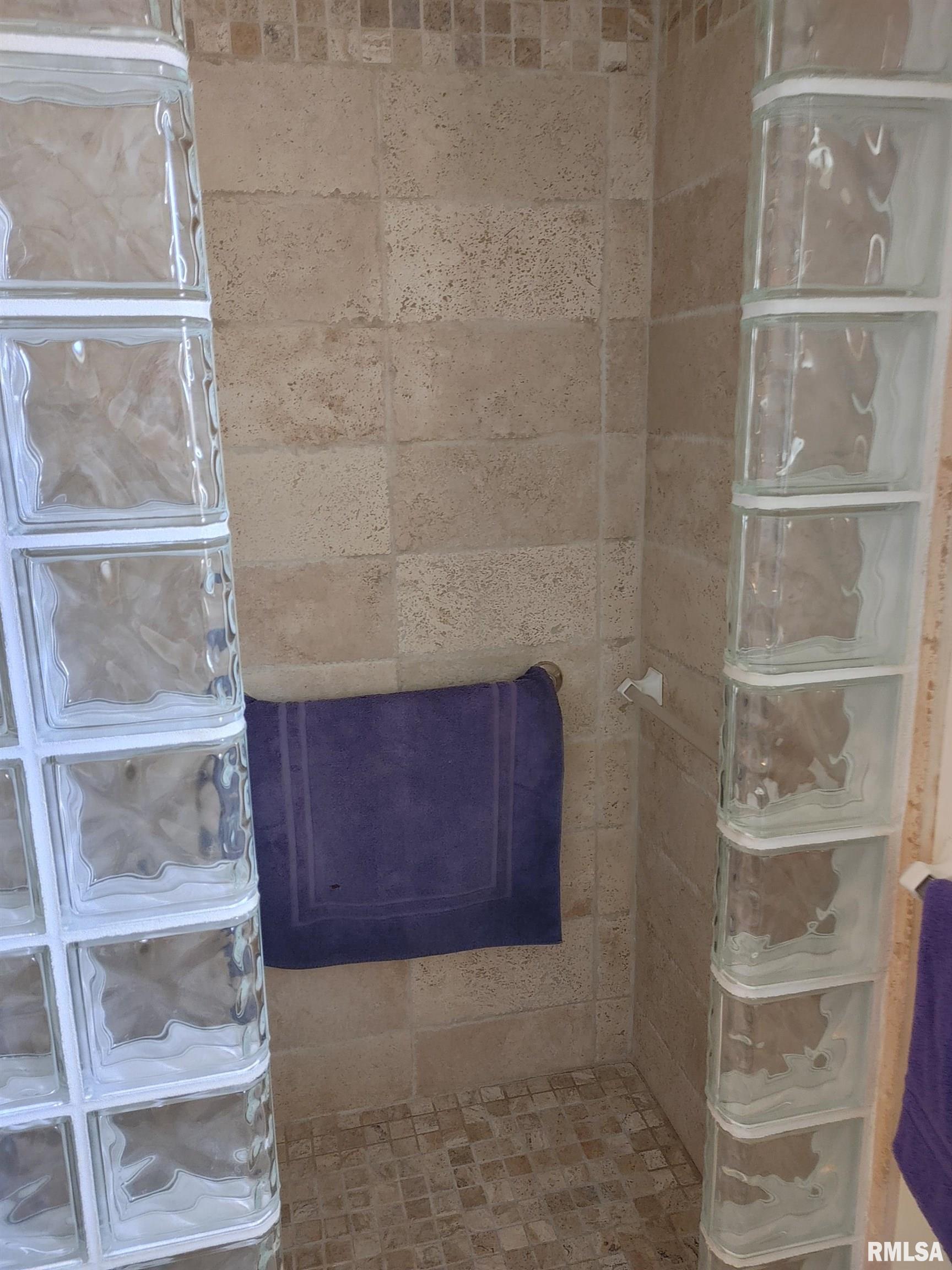 214 West Wolf Road Peoria, IL 61614 - Photo 46 of 55 Gallery Image 46