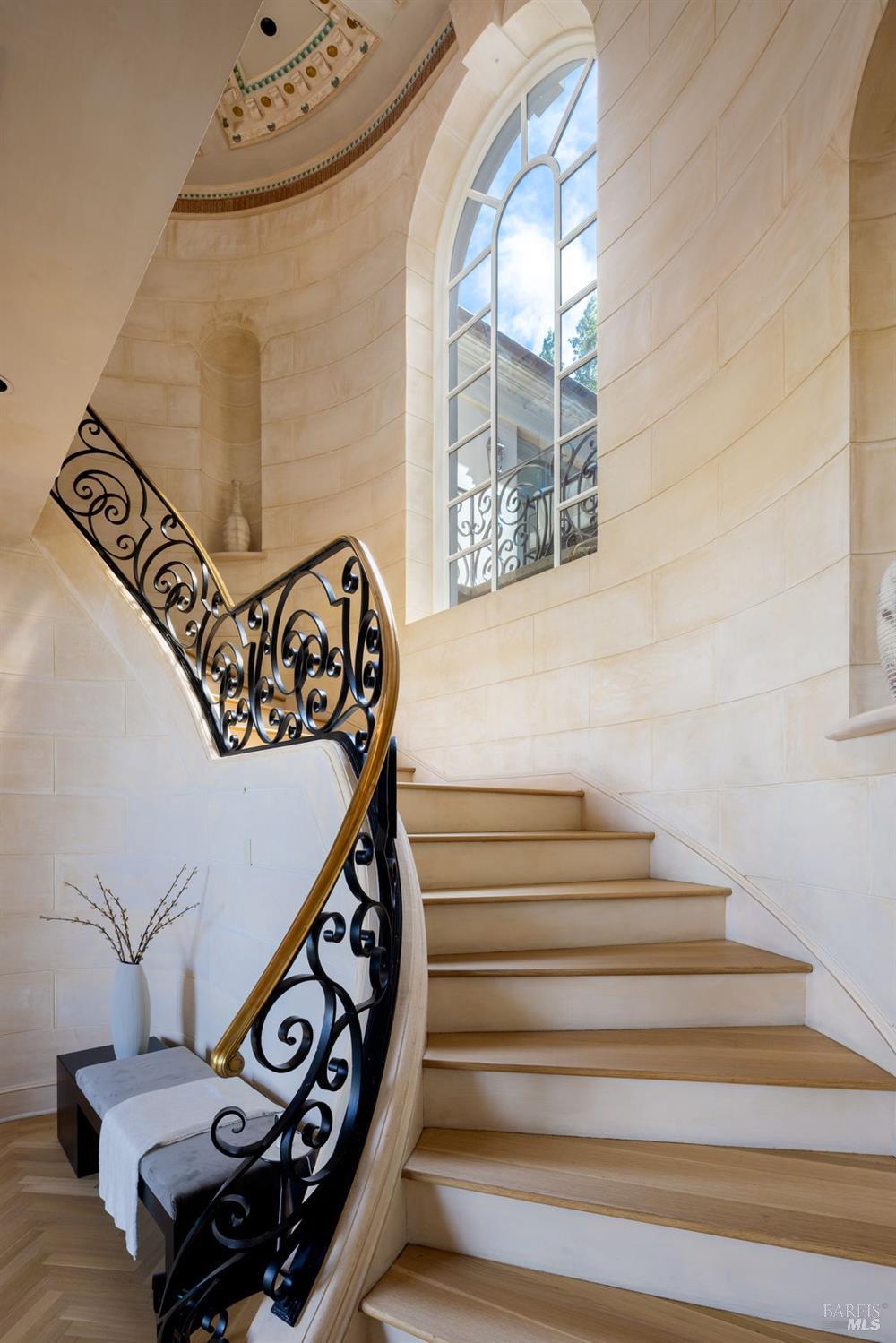 27 Upper Road Ross, CA 94957 - Photo 18 of 59