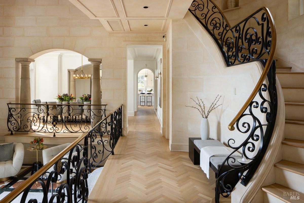 27 Upper Road Ross, CA 94957 - Photo 3 of 59