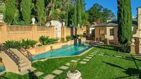 $14,995,000 | 27 Upper Road, Ross, CA 94957
