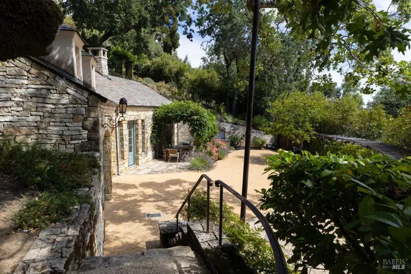 $14,995,000 | 27 Upper Road, Ross, CA 94957