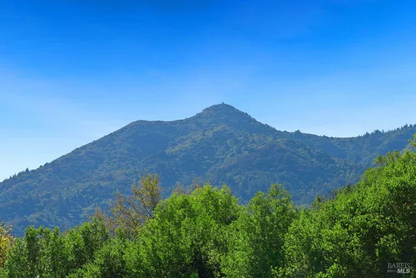 $14,995,000 | 27 Upper Road, Ross, CA 94957