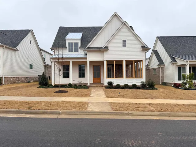 a view of a house with a outdoor space