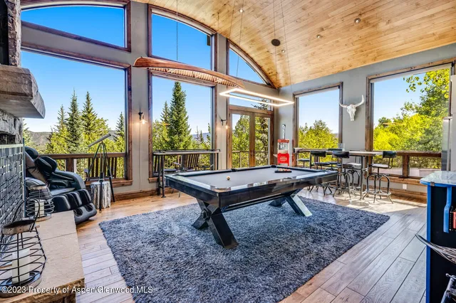 a building outdoor space with patio furniture