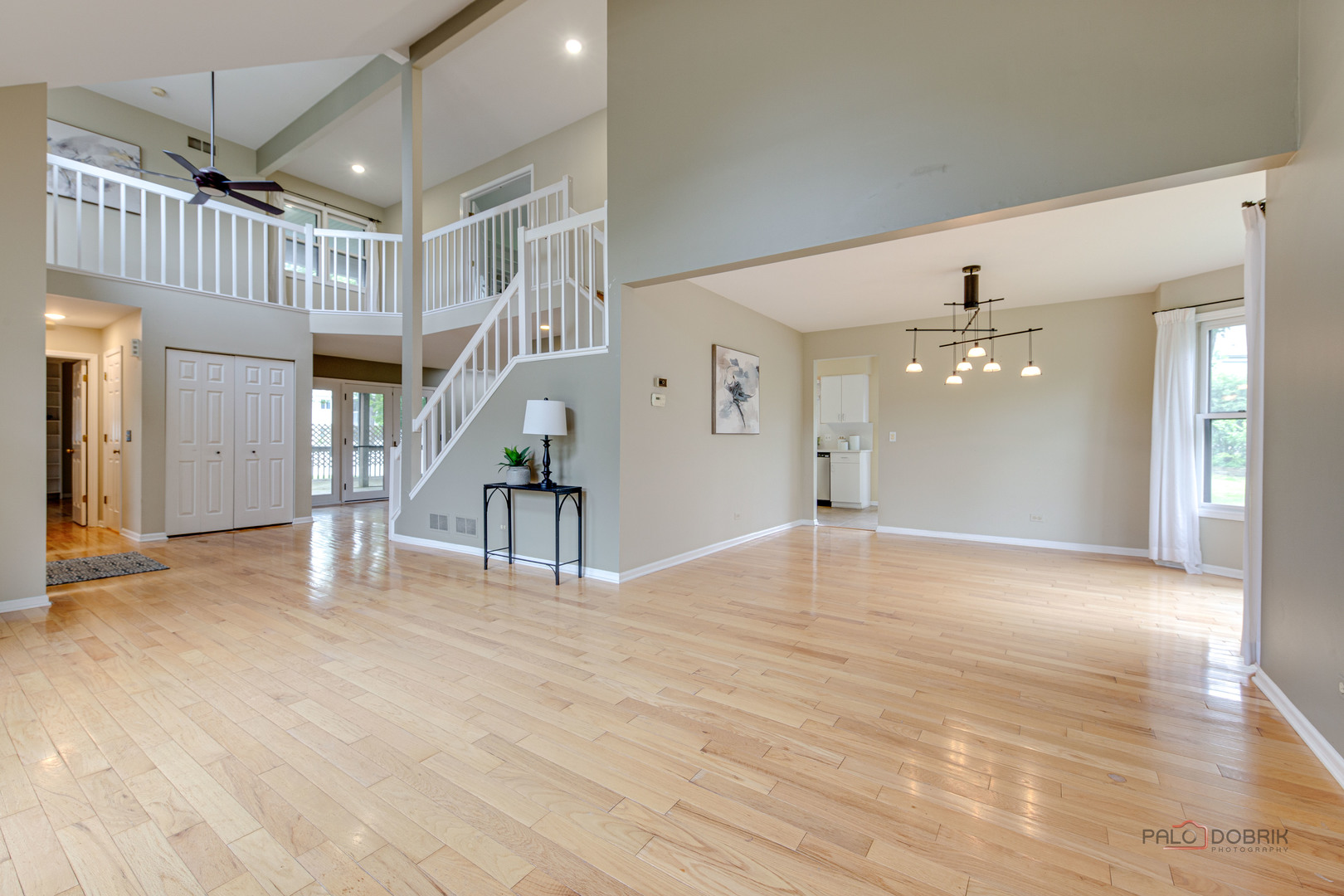 621 Raintree Road Buffalo Grove, IL 60089 - Photo 11 of 46 a view of empty room with wooden floor