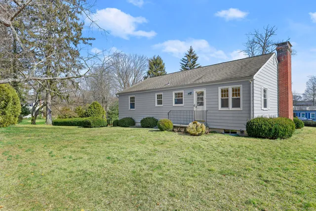 $5,500 | 5 Saviano Lane, Westport, CT 06880