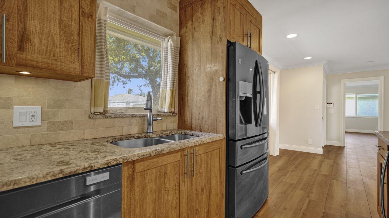 2210 Northwest 3rd Avenue Boca Raton, FL 33431 - Photo 11 of 28 Kitchen