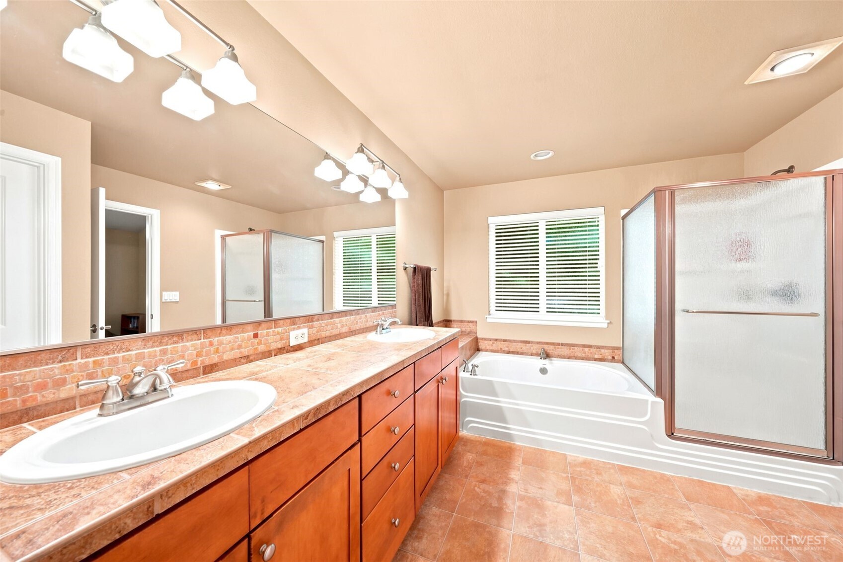 16021 35th Drive Southeast Bothell, WA 98012 - Photo 18 of 33