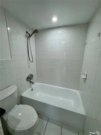 $2,650 | 13700 Southwest 62nd Street, Unit 113, Miami, FL 33183