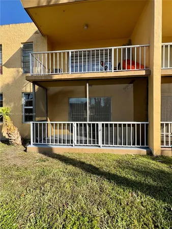 $2,650 | 13700 Southwest 62nd Street, Unit 113, Miami, FL 33183